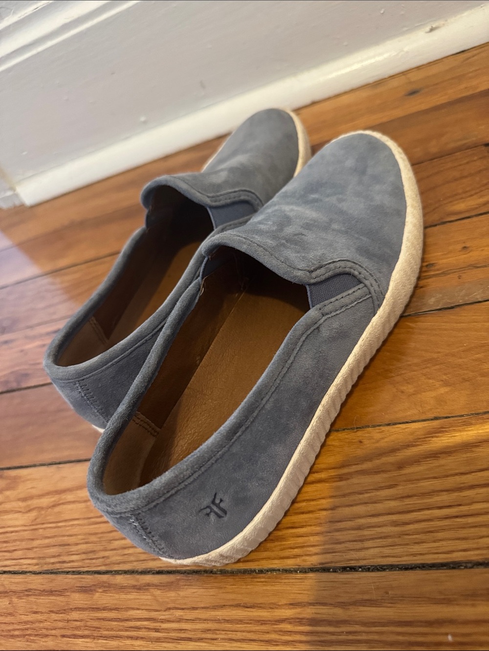blue suede Frye Camille slip-on - size 5.5